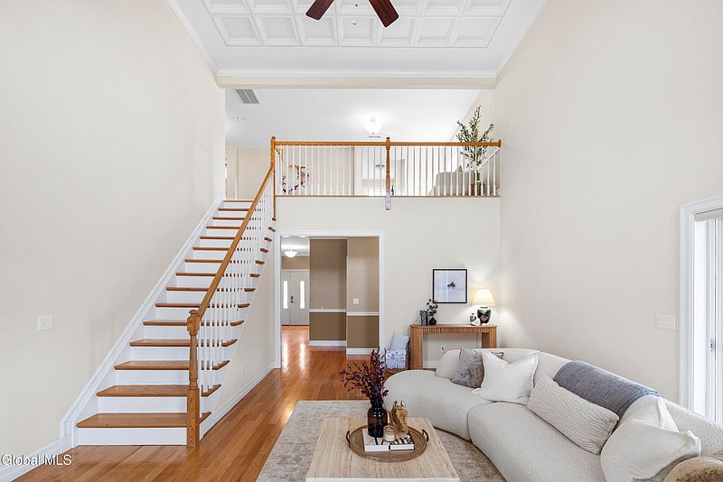 5th image of 11 Goldfoot Road