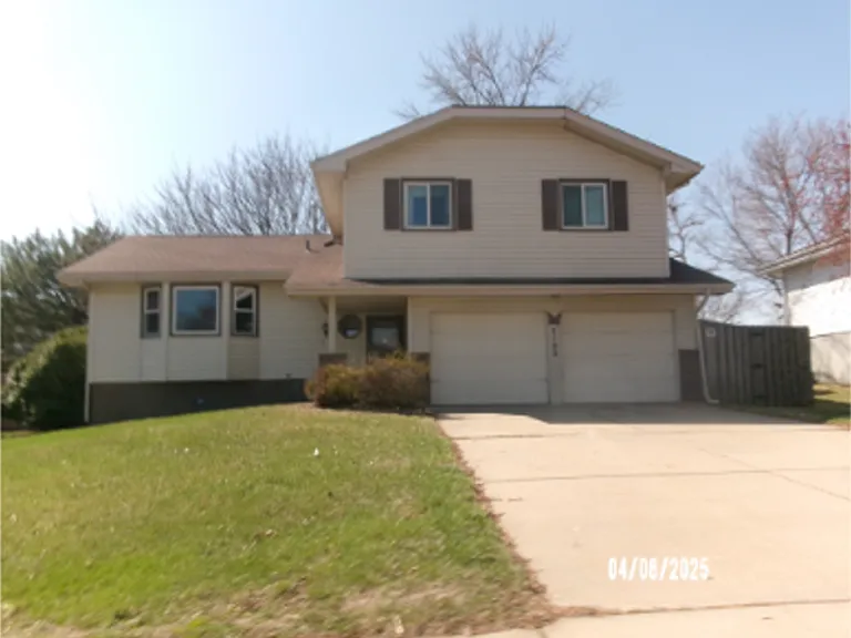 2103 Morrie Dr — Photo 2