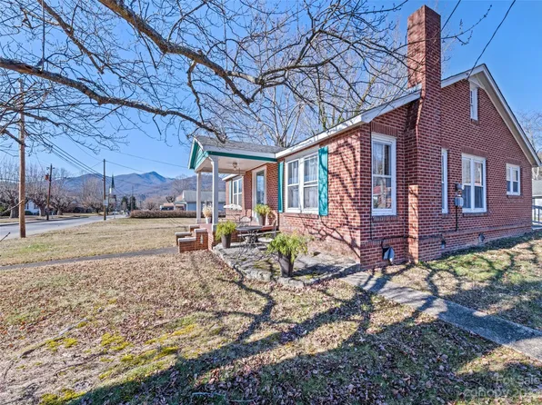 146 Hazelwood Ave, Waynesville, NC 28786