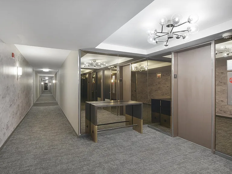 1555 N Sandburg Ter #201 — Photo 22
