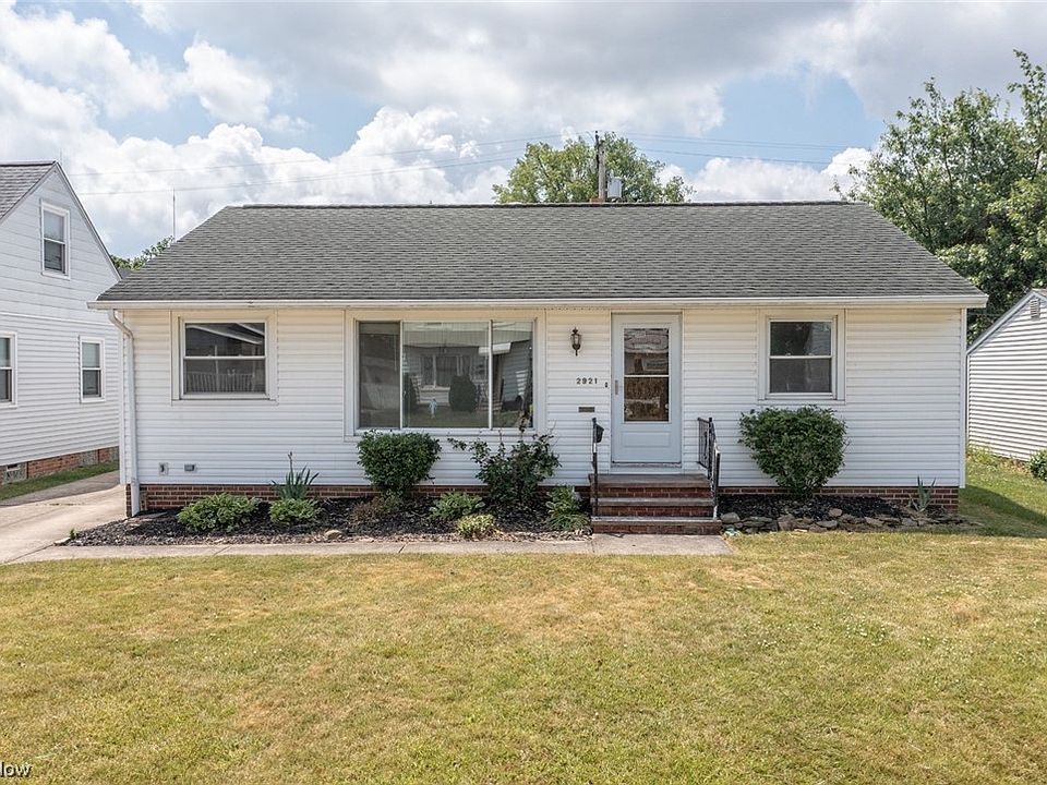 1st image of 2921 Heresford Dr