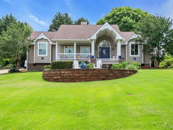 510 Glen Laurel Dr, Easley, SC 29642