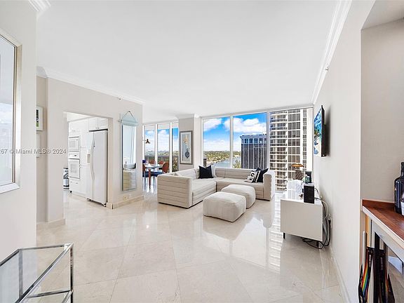3rd image of 4775 Collins Ave APT 1607