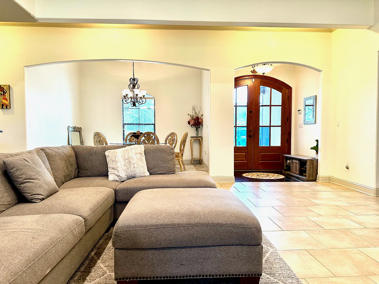 4 bed, 3.5 bath, 2800 sqft, $3,895 — Photo 4