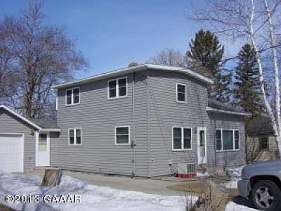 4th image of 121 N Oak St