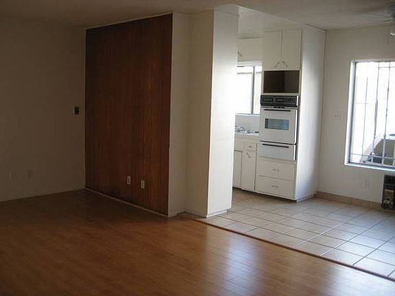 living/dining/kitchen