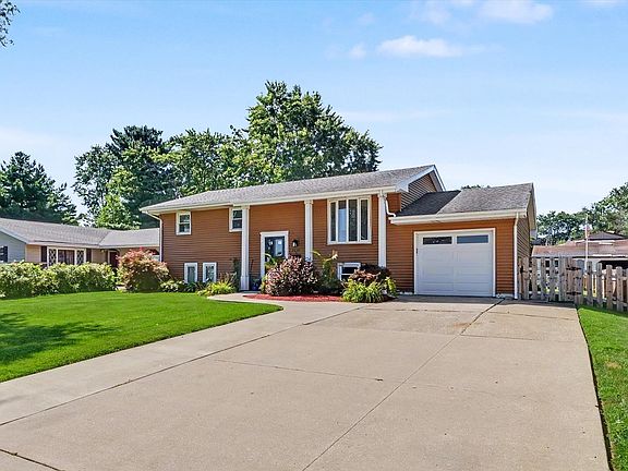 4th image of 1524 Gates Dr