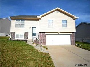 16732 Patrick Ave, Omaha, NE 68116