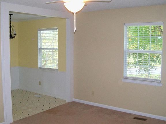 5th image of 118 Matt Cir SE #2