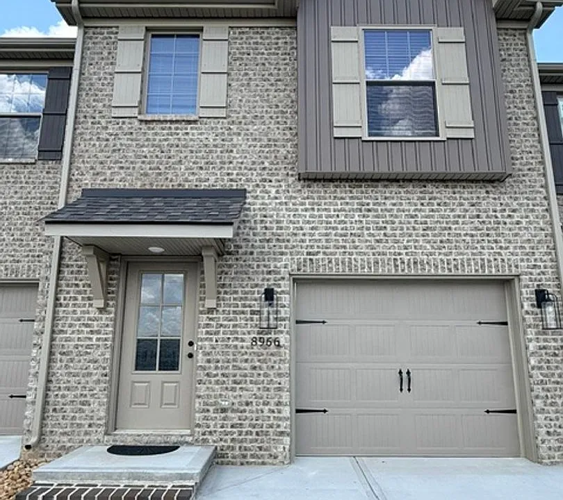 8966 Keenberg Ln