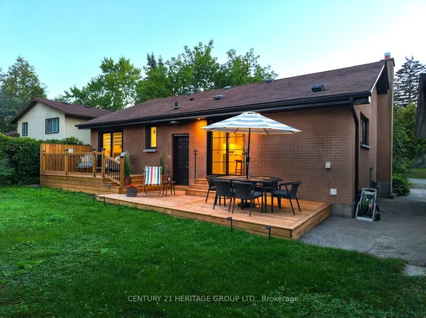 45 William St, King, ON L7B 1L1
