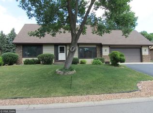 10737 Hopkins Cir, Bloomington, MN 55420