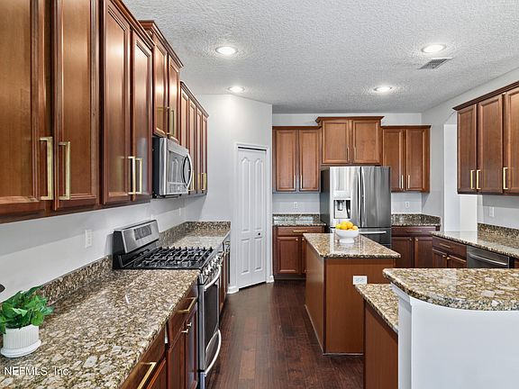 3rd image of 6266 OLETA Way