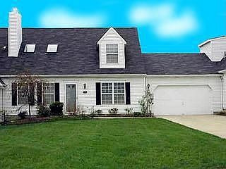 2nd image of 914 Bristol Ln