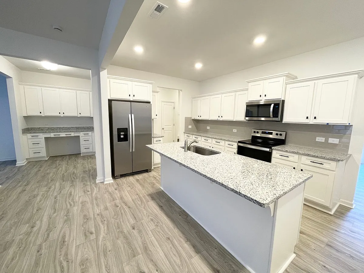 Building Photo - 117 Gaelic Dr
