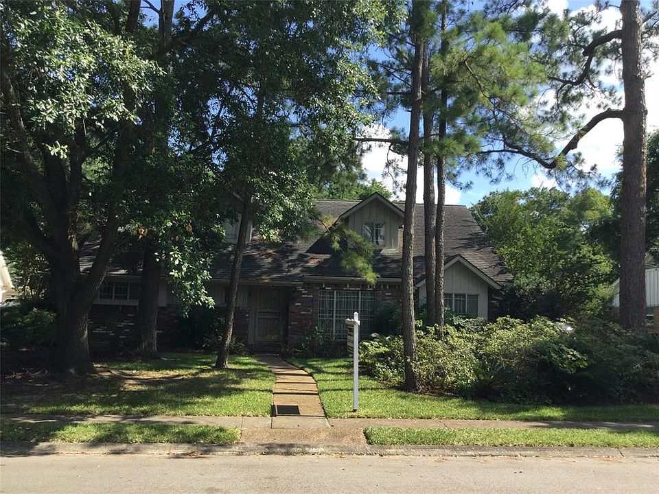 1st image of 10615 Piping Rock Ln