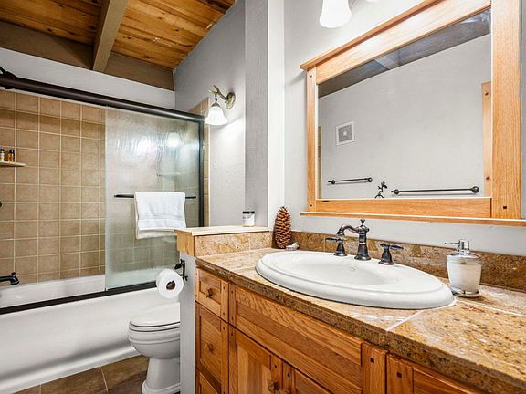 3rd image of 1001 Commonwealth Dr #69