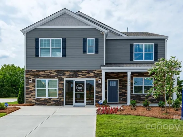 3898 Maxwell Henry Ln NW, Conover, NC 28613