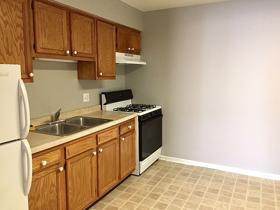 4th image of 2323 30th St SW APT 204