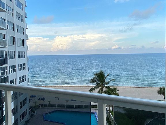3rd image of 3700 Galt Ocean Dr APT 610
