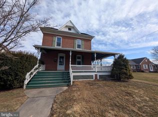 211 Penn Ave, Oxford, PA 19363