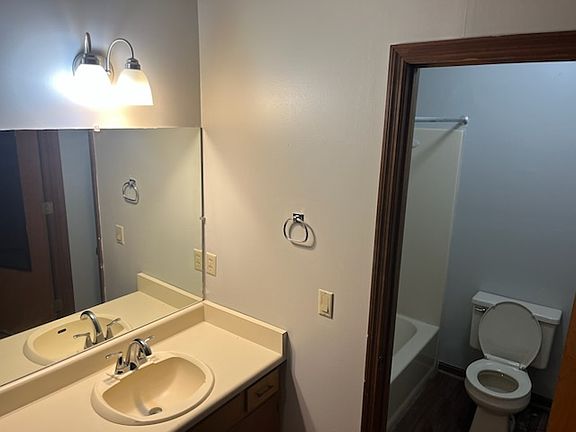 4th image of 7116 Tanager Ct