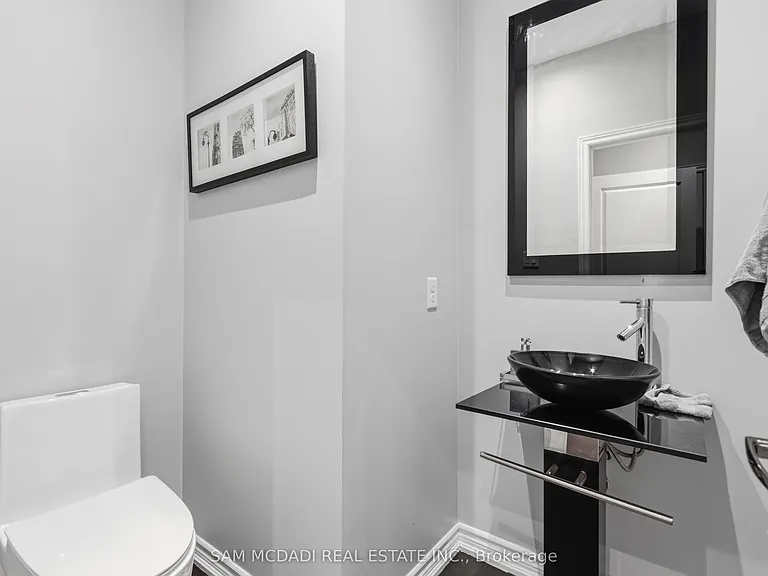 59 Kalmia Rd — Photo 20