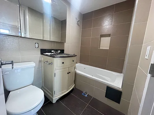 Rented by REAL New York | media 7