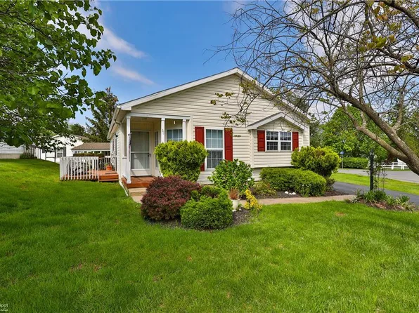 38 Abbey Rd, Easton, PA 18040