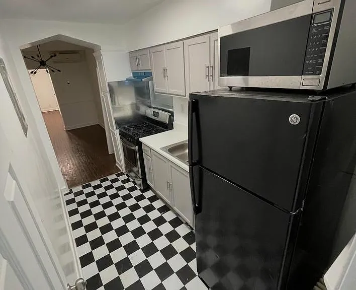 1311 Fort Stevens Dr NW #1 — Photo 3
