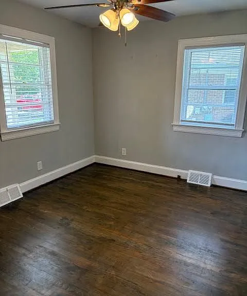 114 N Meade St #B — Photo 12