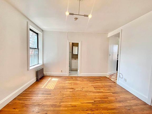3rd image of 666 Hancock St APT 3