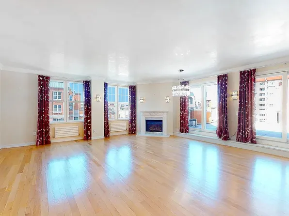 135 Oceana Dr E #Penthouse 2b, Brooklyn, NY 11235