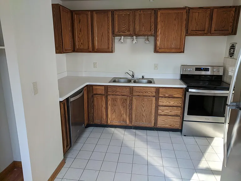 2306 Hoard St #1 — Photo 11