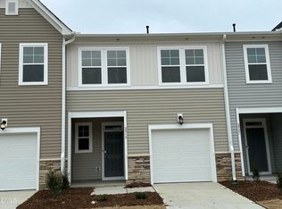 2919 Hickory Field Dr, Raleigh, NC 27616