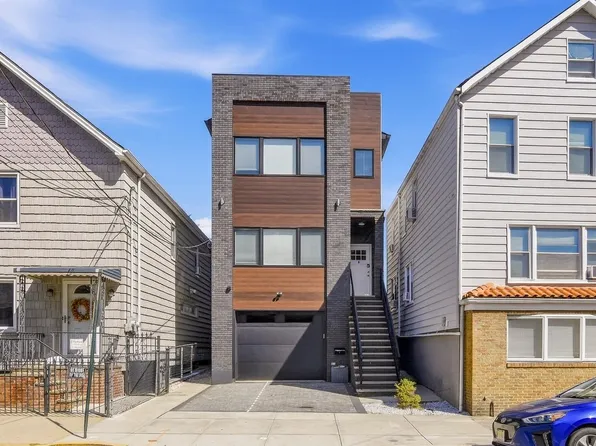 109 N 2nd St Floor 1, Harrison, NJ 07029