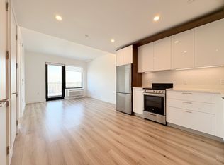 228 E 135th St #1808, Bronx, NY 10451