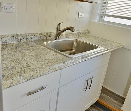 5th image of 7 Newton St #1R