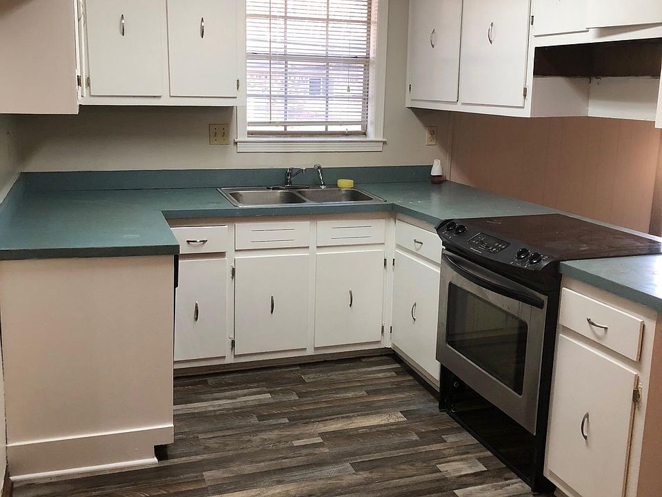1st image of 5698 Patricia Dr