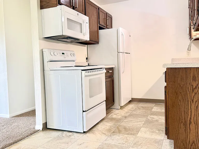 Elkhorn Village Apartments | 1 & 2 Bedroom Apartments in Elkhorn, WI Heat Included — Photo 66