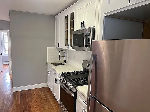 2nd image of 1812 Lacombe Ave #2