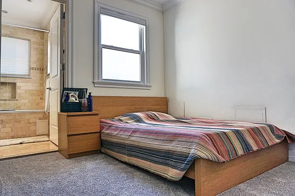 Sold by OOAKB&F INC | media 40