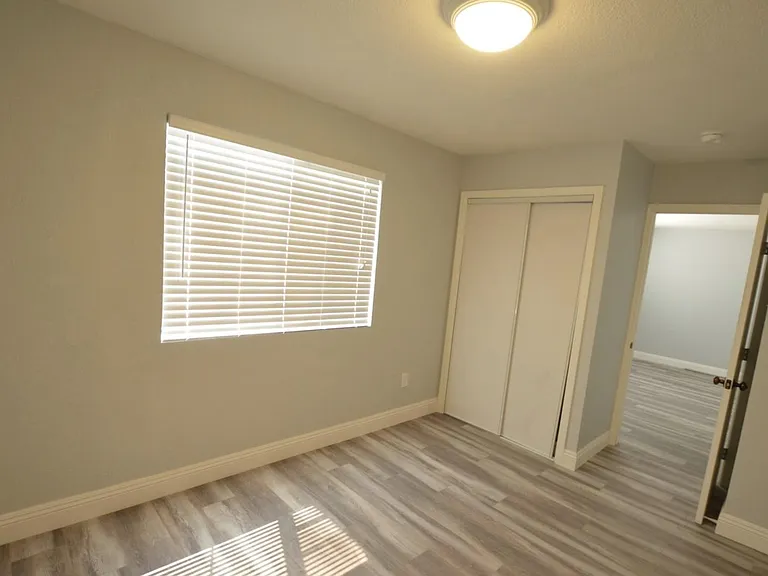 5766 Belleview Ave — Photo 5