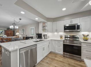 6121 Pointe Regal Cir APT 301, Delray Beach, FL 33484