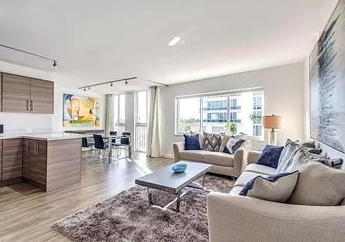 720 Bayshore Dr #403 Photo 1