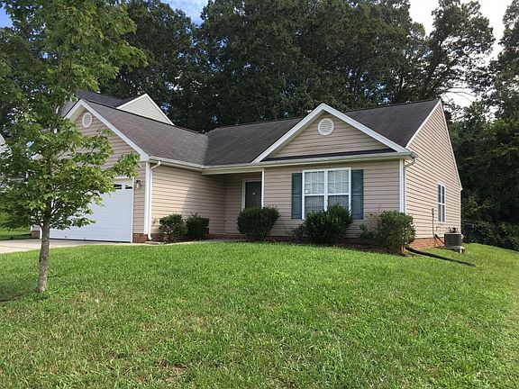 3rd image of 1920 Wheatfield Ct