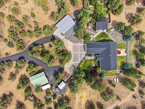 4th image of 3500 NW Ivancovich Way
