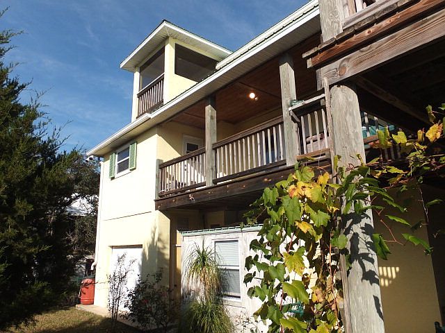 1st image of 30 Atlantic Dr