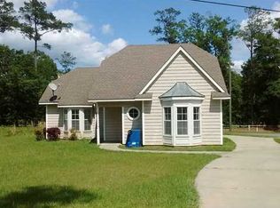 10 Arlton St, Brewton, AL 36426