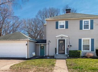 1 Westwood Ln, Clinton, IA 52732